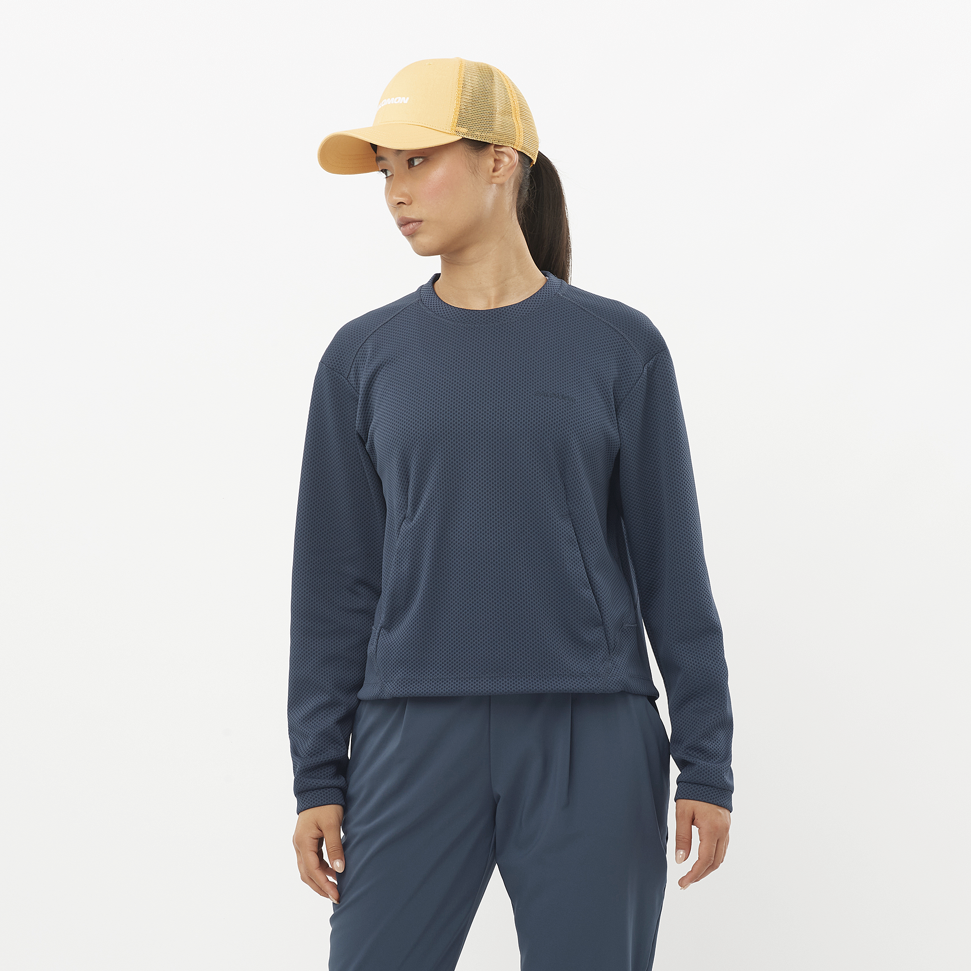 MOTOMESH CREWNECK