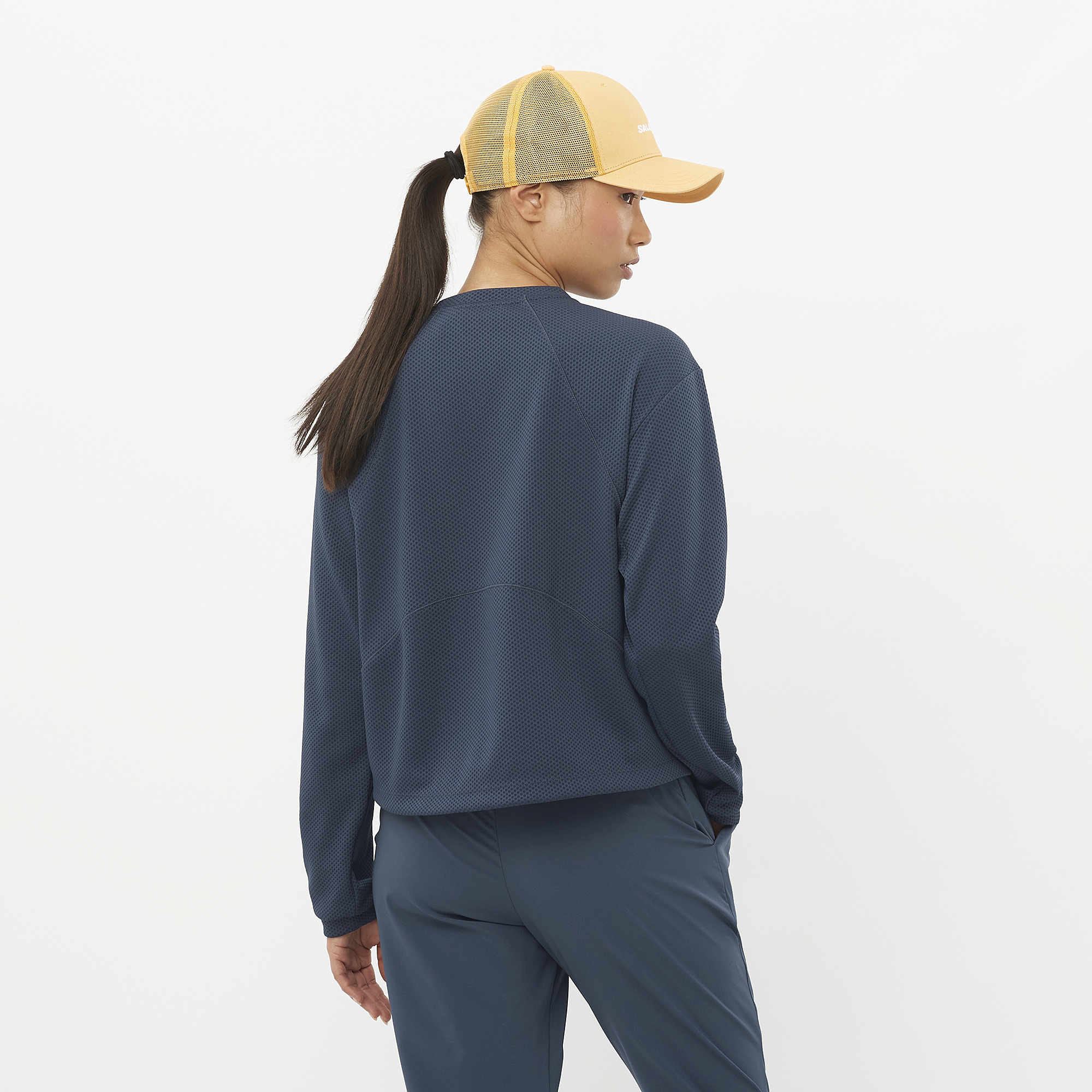 MOTOMESH CREWNECK