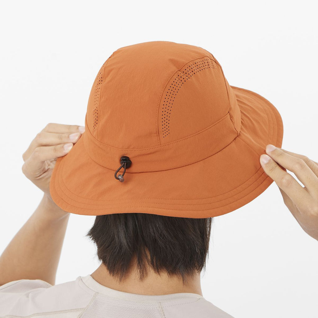 MOUNTAIN HAT
